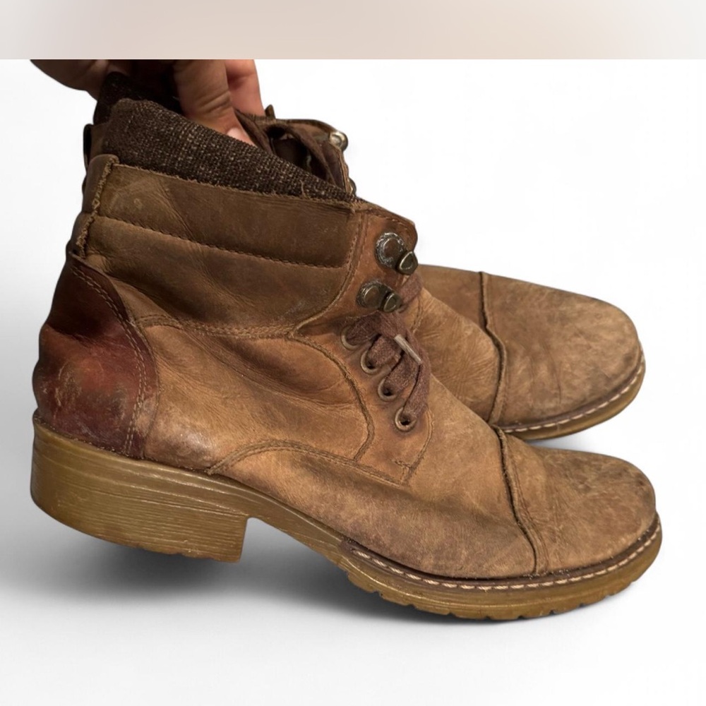 Brown Leather Lace-Up Boots with Chunky Sole